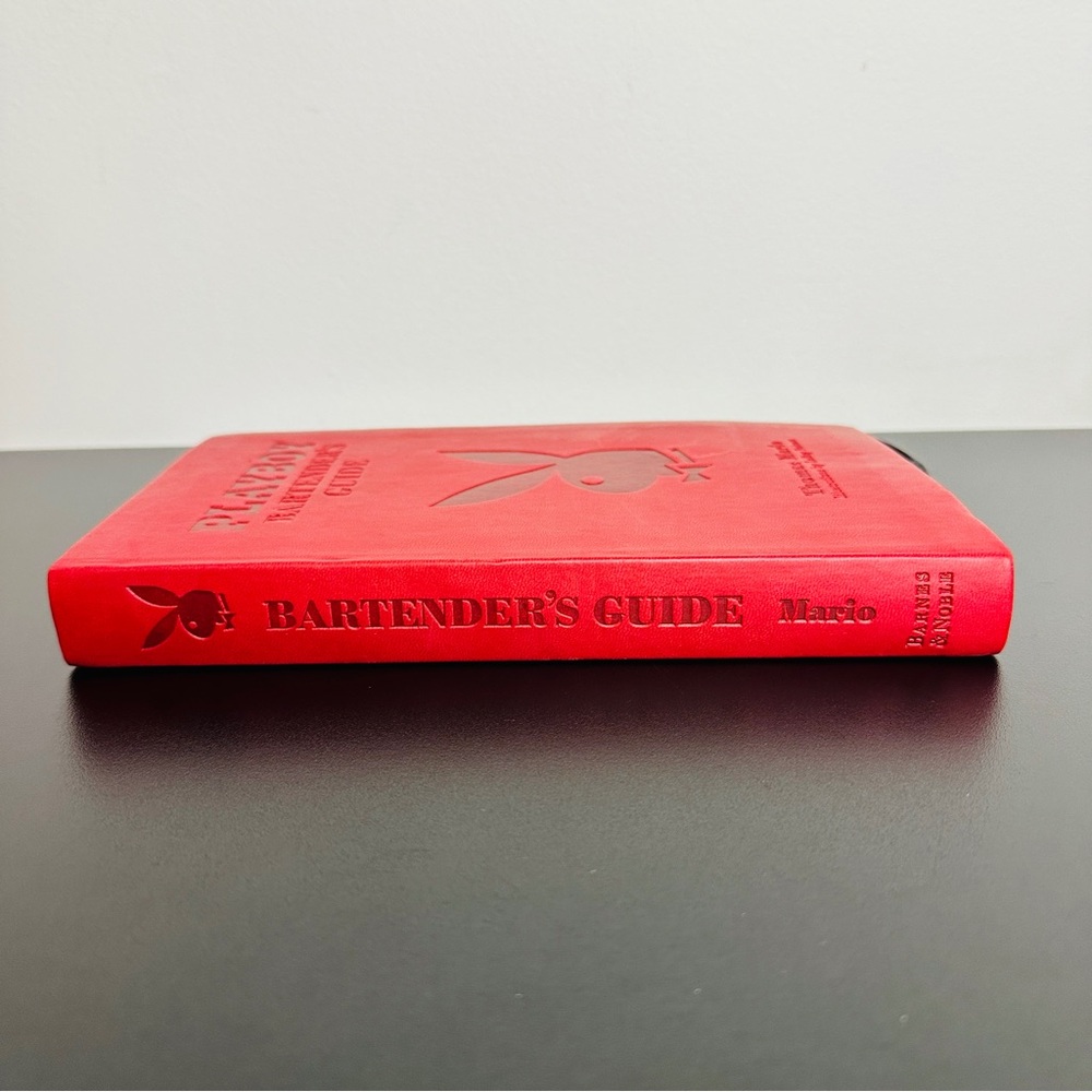VINTAGE PLAYBOY Bartender’s Guide in Red Bound Leather VINTAGE Thomas Mario - Picture 9 of 13